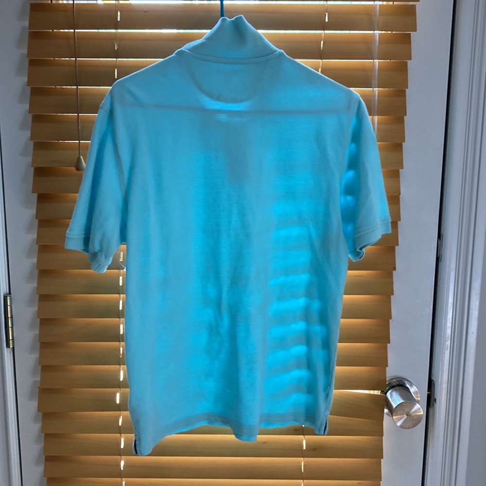 Amazon essentials collared shirt. - Picture 2 of 2